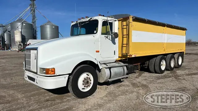 1990 International 9400