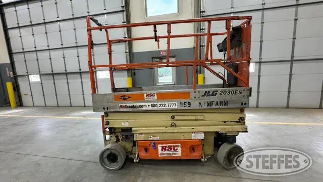 2005 JLG 2030ES