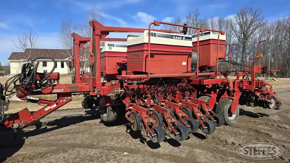 Case IH 955 12 or More Row Planter