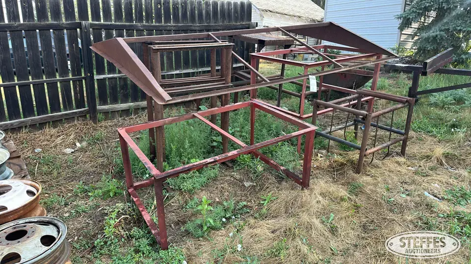 Metal racks & stands Storage and Bench