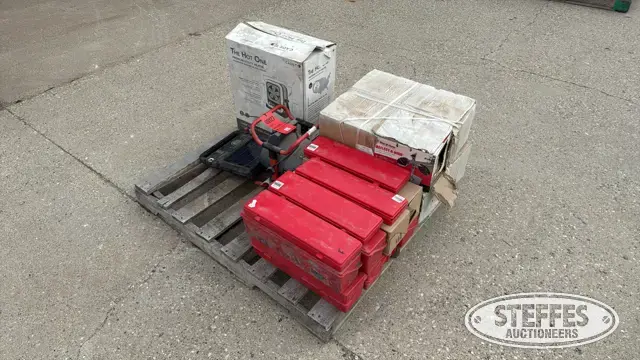 Pallet of electric fencing