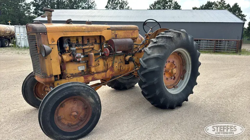 1950 Minneapolis-Moline GTB 2WD Tractor
