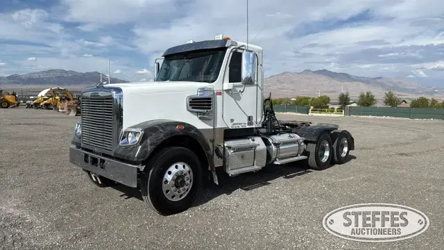 2018 Freightliner SD122