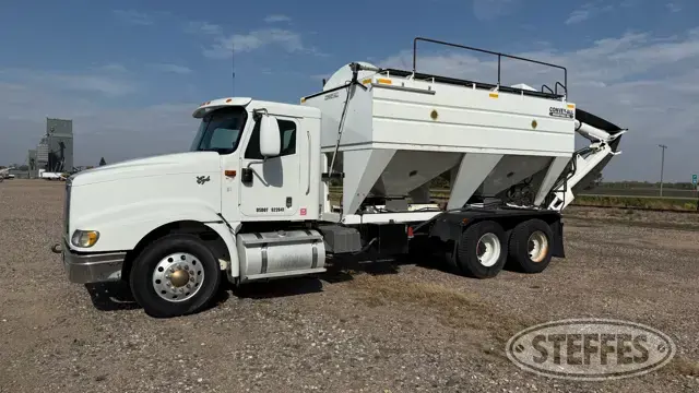 2001 International 9400i Eagle