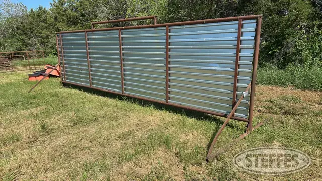 (4) Freestanding windbreak panels
