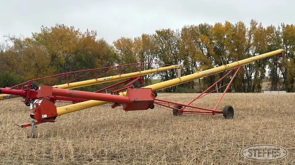 Westfield MK100-61 Swing Hopper Auger