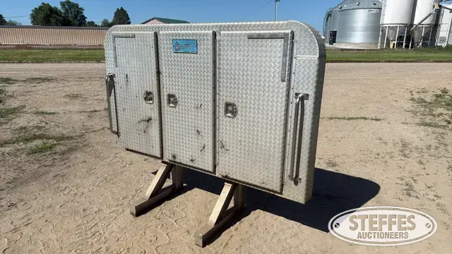 Merrit headache rack