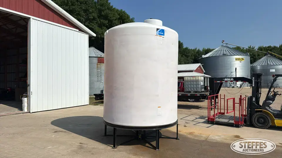 Ace Roto-Mold 3,000 gal. poly tank