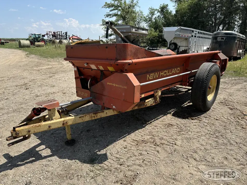 New Holland 328 Manure Application Equipment