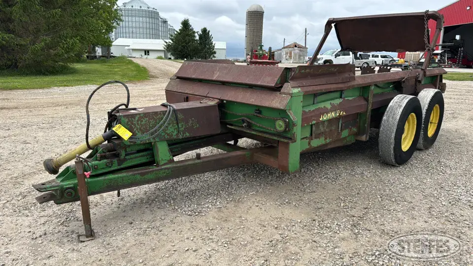 John Deere 780 Manure Application Equipment
