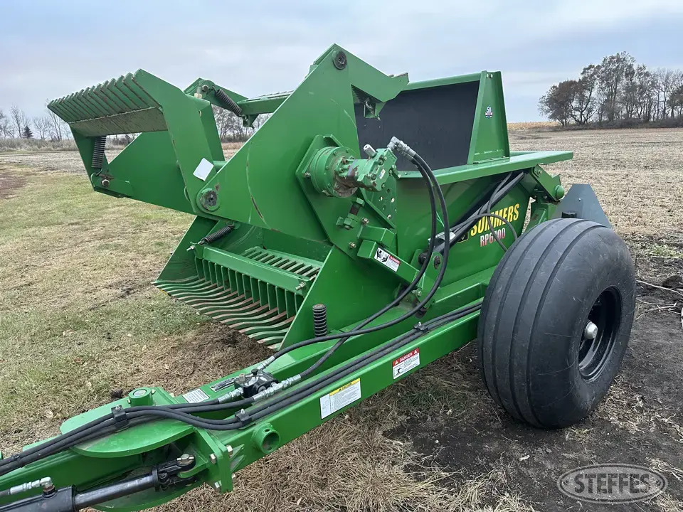2015 Summers RP6700 Rock Picker
