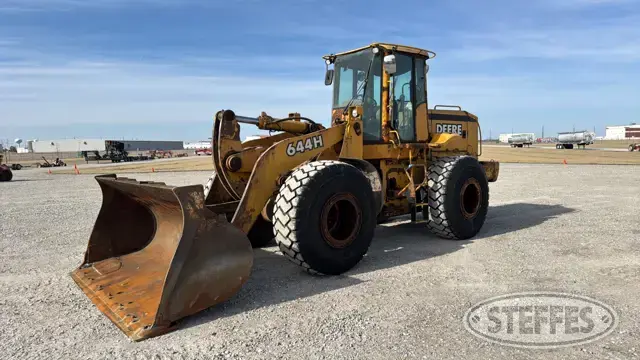 2001 Deere 644H