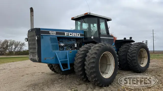 1991 Ford Versatile 846