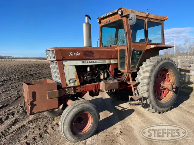 1975 Farmall 1066