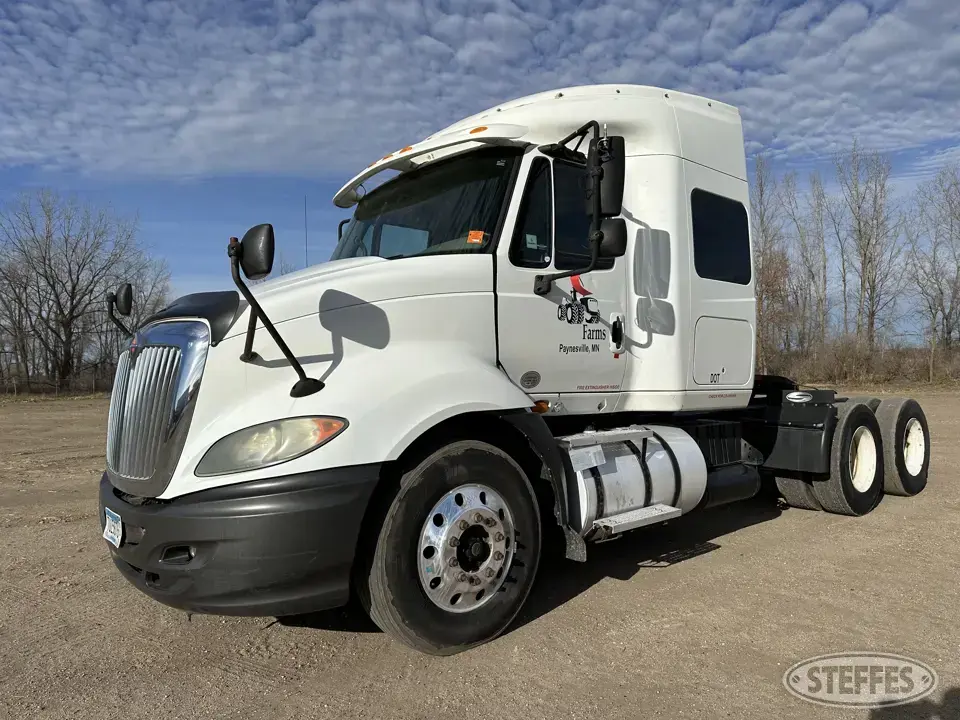 2010 International ProStar Conventional Truck with Sleeper