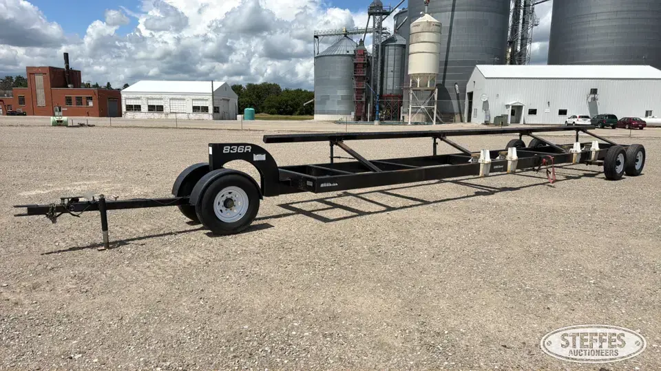 Industrias America 836R Header Trailer