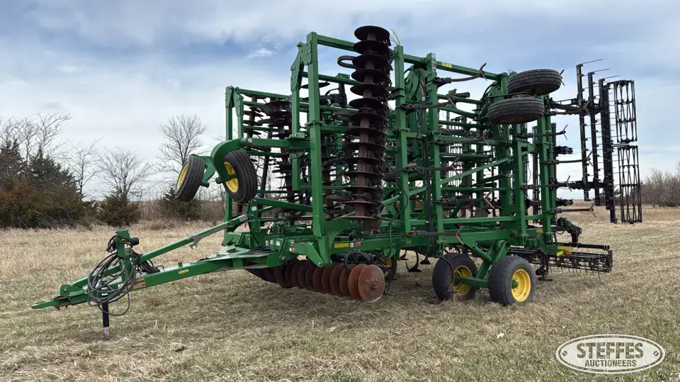 2016 John Deere 2310 Soil Finisher