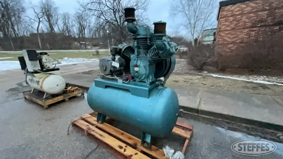 Ingersoll Rand 25T T3025LTM Air Tools and Compressor