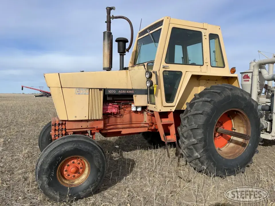 1970 Case Agri King 1070 2WD Tractor
