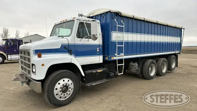 1984 International F2375