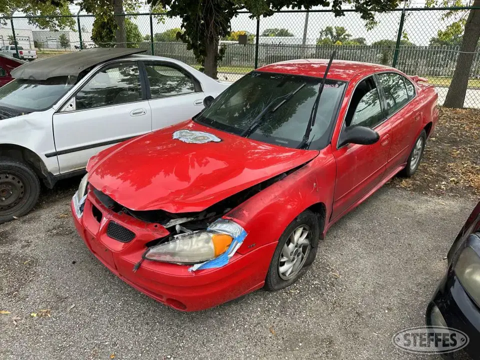 2003 Pontiac Grand Am SE Car