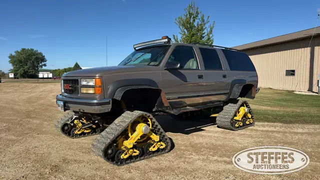 1997 GMC Suburban 2500 SLE