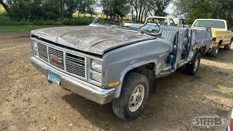 1985 GMC Suburban K2500 Sierra SUV