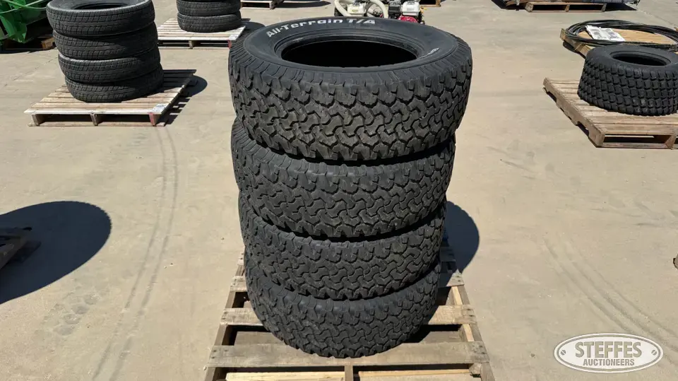 (4) BF Goodrich AT LT275/65R18 tires Passenger-Light Truck Tire