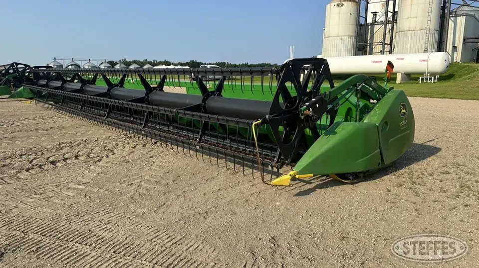 2010 John Deere 635F Flex Head