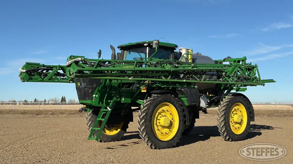 2020 John Deere R4060 Self-Propelled Sprayer