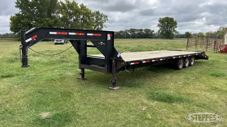 2005 Tarnel Flatbed Trailer