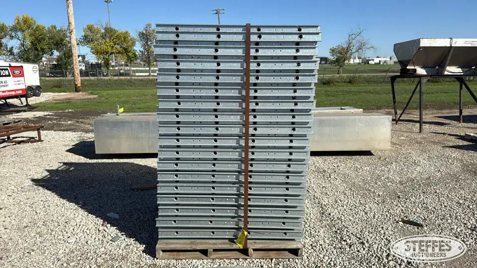 (70) Ladder sections General Business Support Item