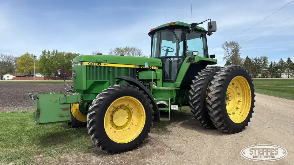 1993 John Deere 4960 MFWD Tractor