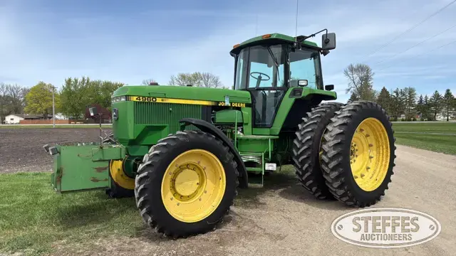 1993 John Deere 4960