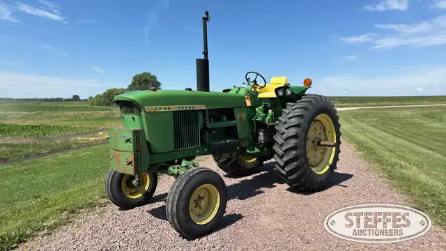 1970 John Deere 4000