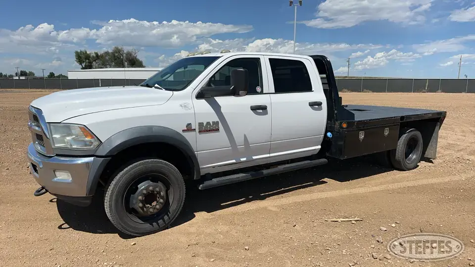 2014 Ram 5500 Flatbed Truck