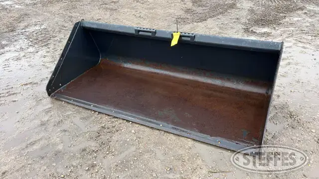 Bobcat skid steer snow bucket