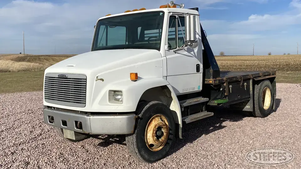 2002 Freightliner Specialty Truck