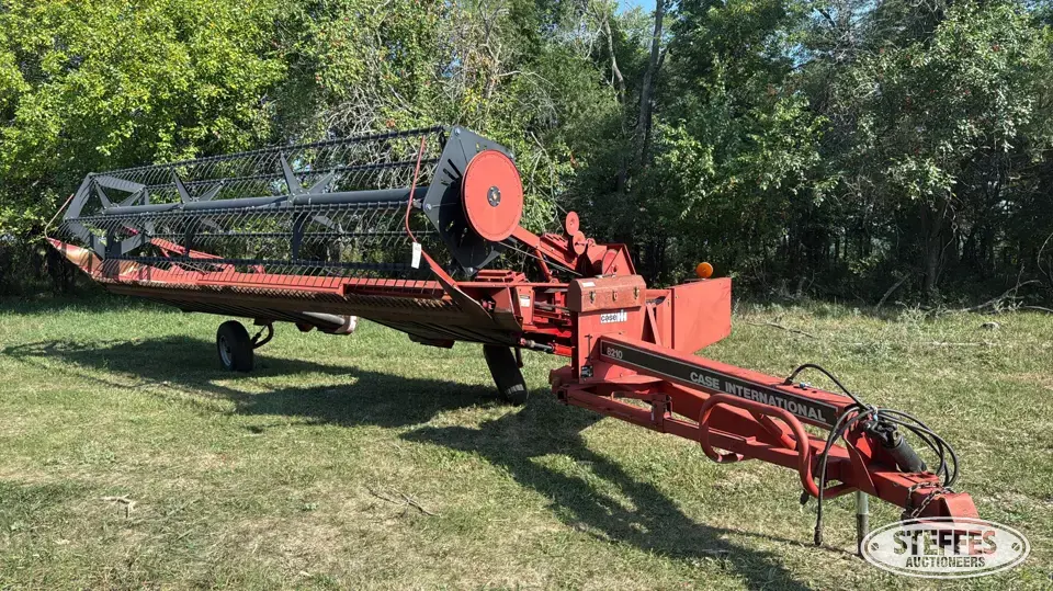 1994 Case IH 8210 Pull-Type Swather