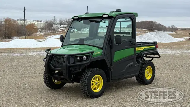 2023 John Deere XUV 835R Gator