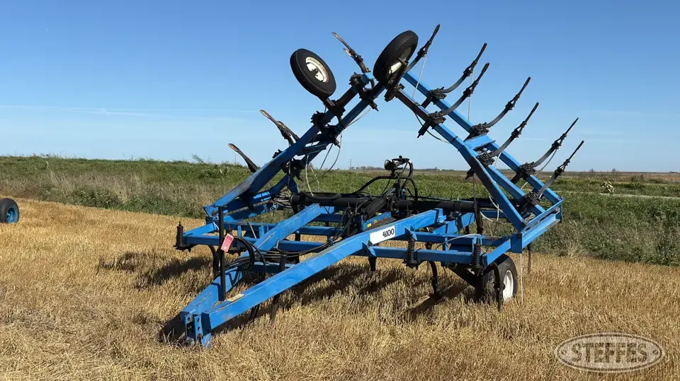DMI 4100 NH3 applicator