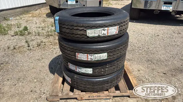 (4) 255/70R22.5 tires