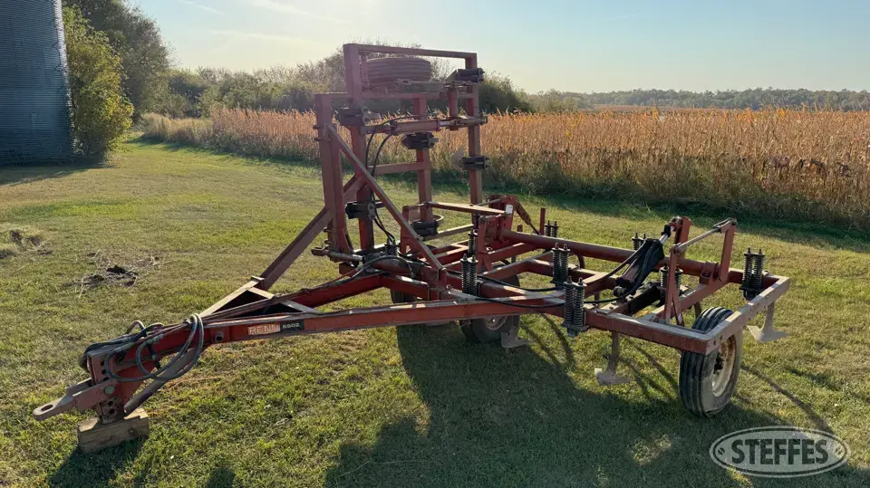 Renn 5502 Chisel Plow