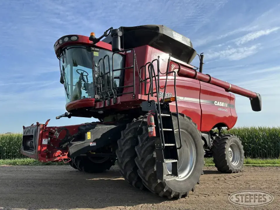 2007 Case IH 8010 Combine