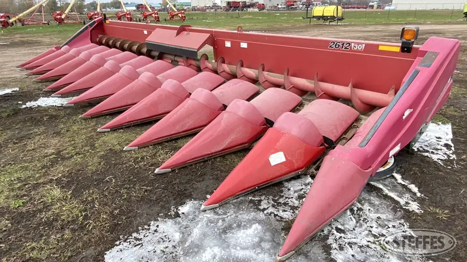 2010 Case 2612 Corn Head