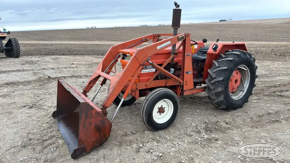 1977 Allis-Chalmers 5050 2WD Tractor