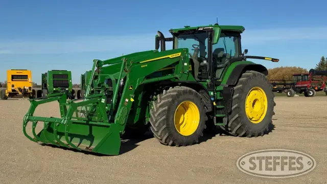 2023 John Deere 8R 230