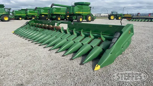 2021 John Deere C18R