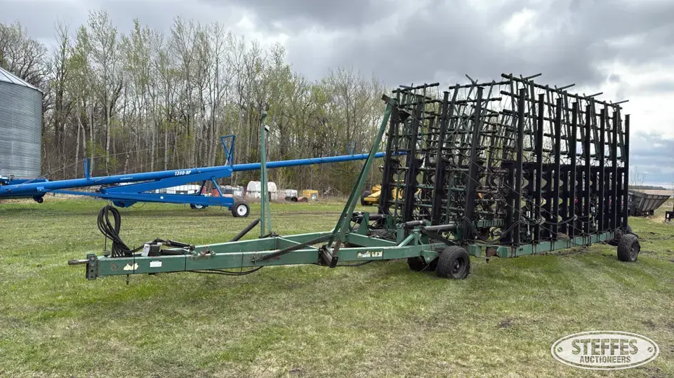 1996 Summers Superweeder Soil Finisher