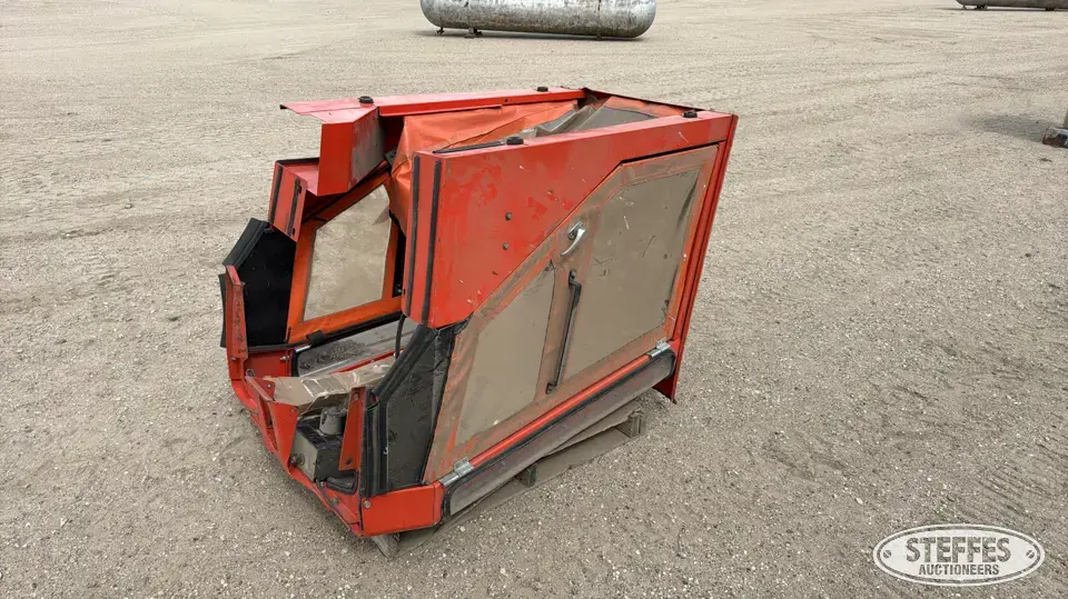 Kubota cab Tractor Part
